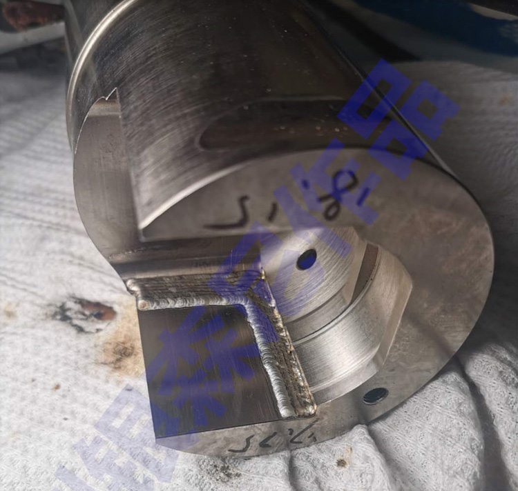 20CrMo材質滲碳淬火后堆焊